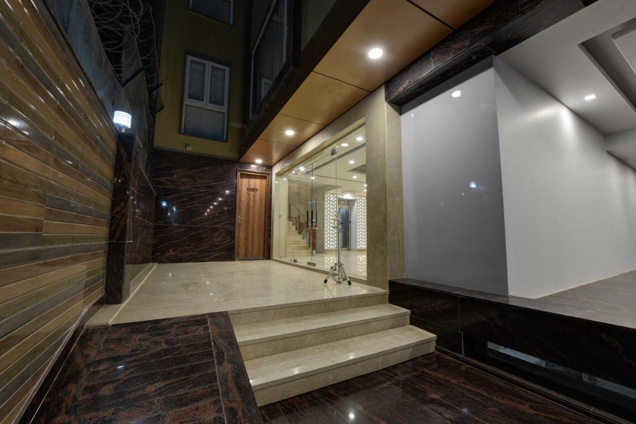 Golden Tree Hotel Noida Luaran gambar
