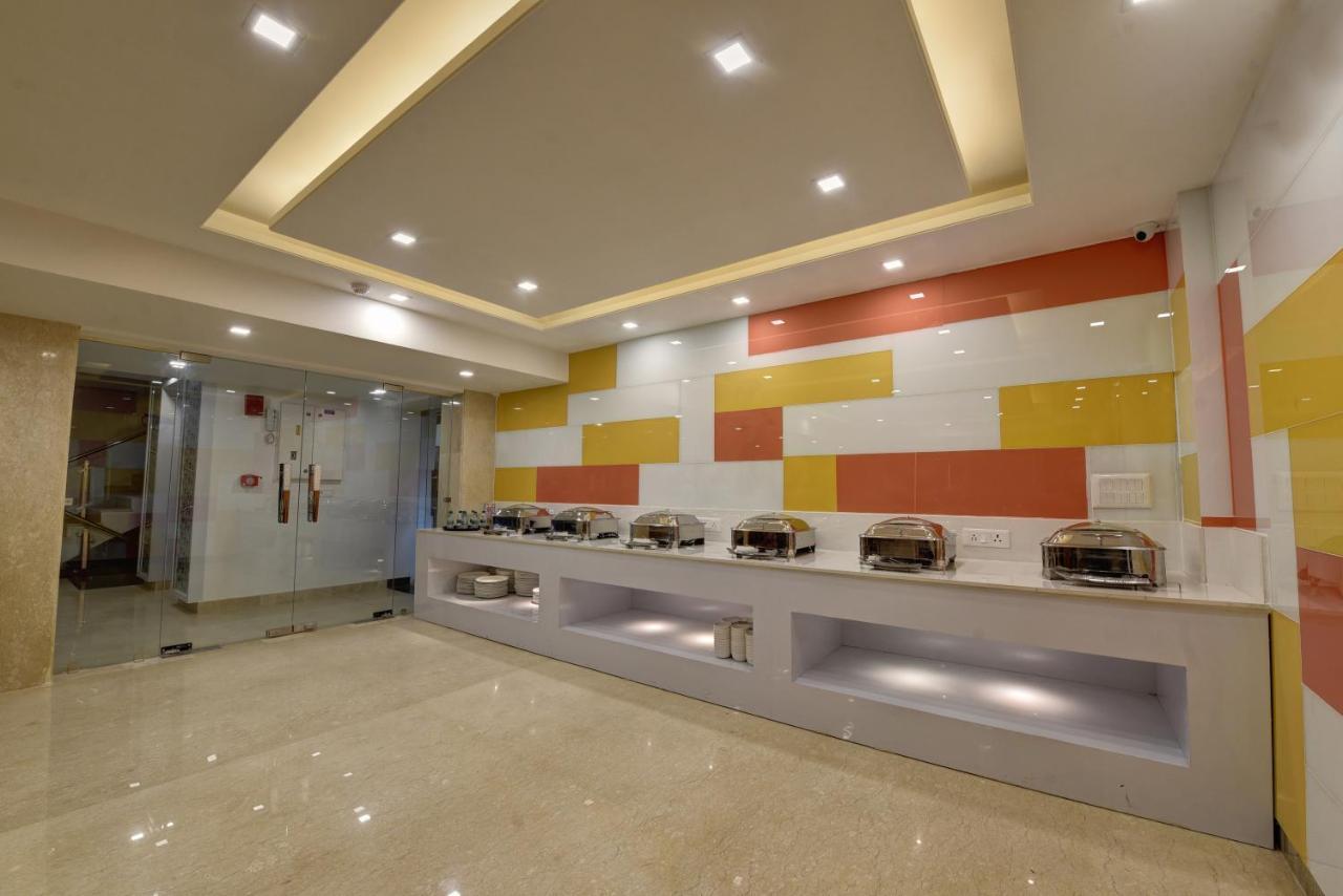 Golden Tree Hotel Noida Luaran gambar