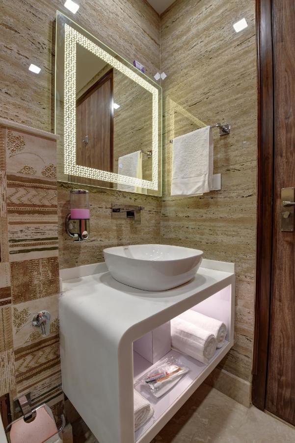 Golden Tree Hotel Noida Luaran gambar