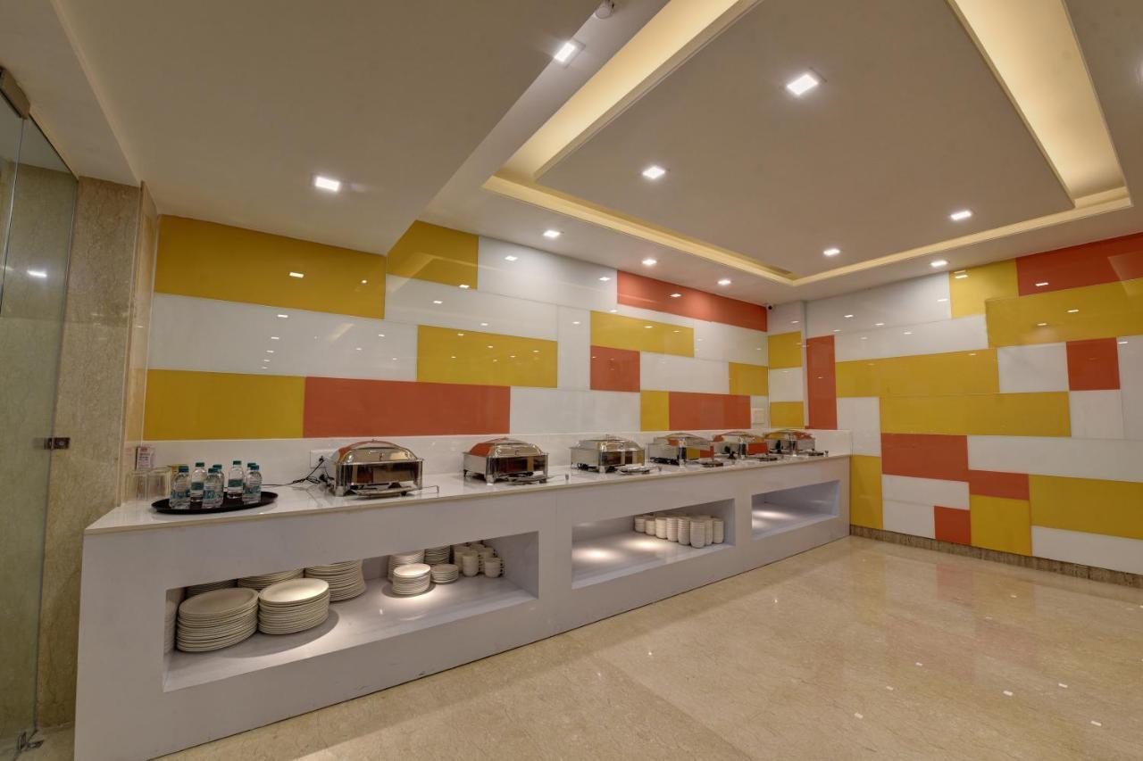 Golden Tree Hotel Noida Luaran gambar