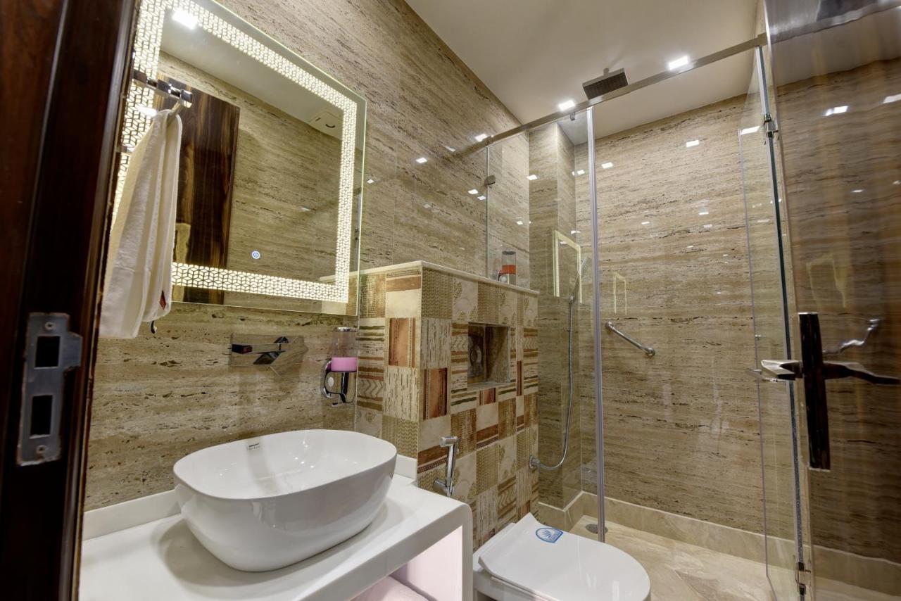 Golden Tree Hotel Noida Luaran gambar