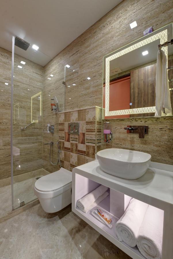 Golden Tree Hotel Noida Luaran gambar
